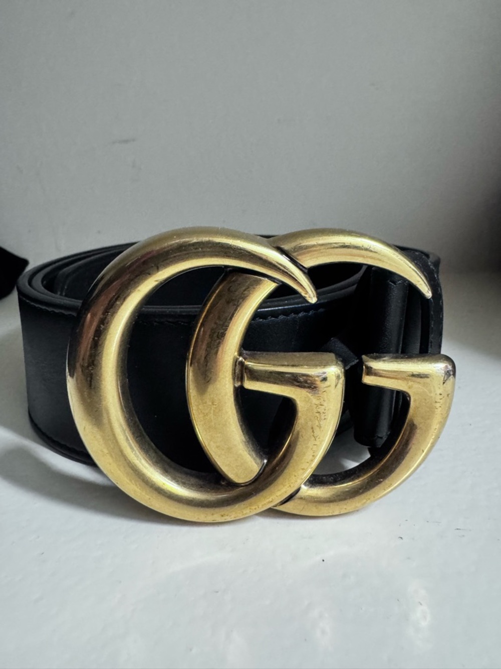 Gucci Black Leather Belt with Gold-Tone Double G Buckle
